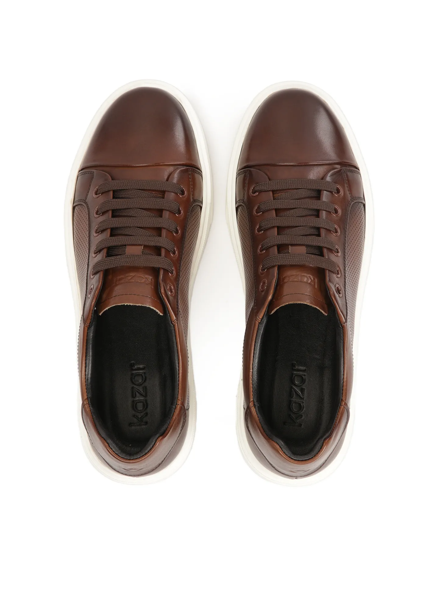 Brązowe casualowe sneakersy z perforacją