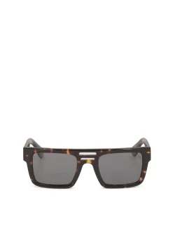 Brązowe klasyczne okulary wayfarer