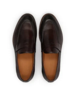 Brązowe loafersy ze zdobioną cholewką
