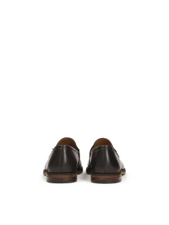 Brązowe skórzane loafersy z frędzlami