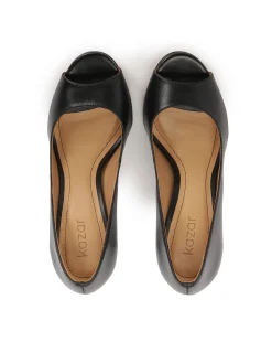 Czarne czółenka peep toe