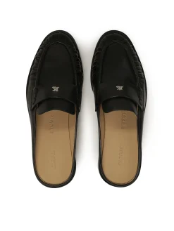 Czarne klapki w stylu loafersów
