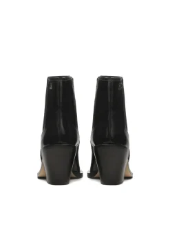 Czarne kowbojki na ścinanym obcasie
