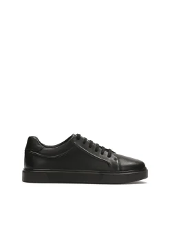 Czarne sneakersy z wypukłym tłoczeniem