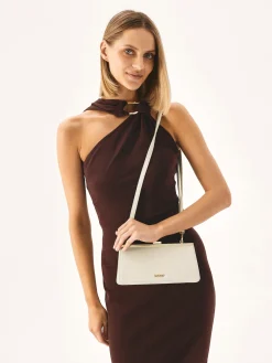 Elegancka torebka z metalową ramą