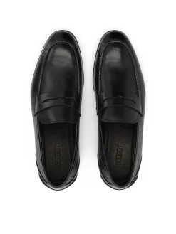 Eleganckie loafersy ze skóry w minimalistycznym stylu