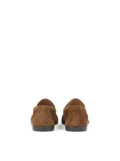 Klasyczne brązowe loafersy z zamszu