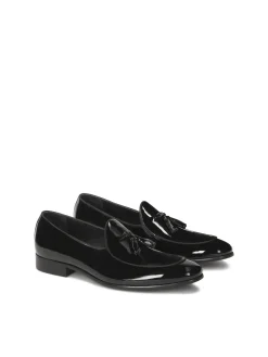 Lakierowane czarne loafersy z chwostem