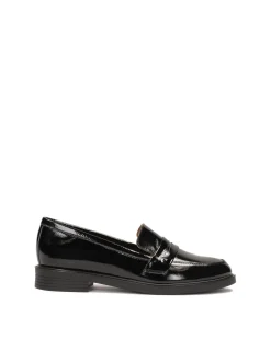 Lakierowane loafersy damskie