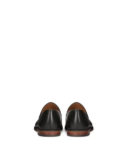 Loafersy ze skóry naturalnej z frędzlami