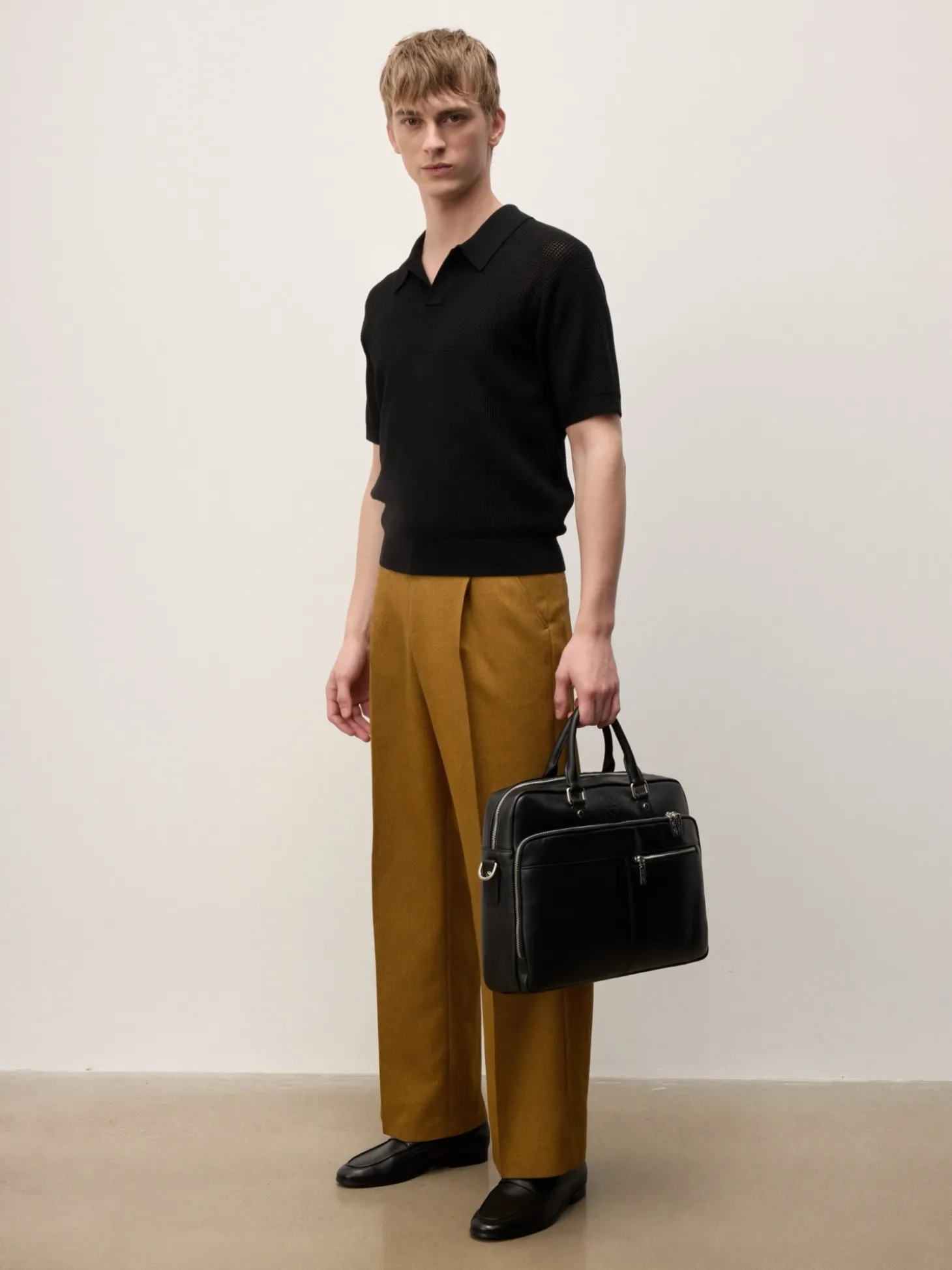 Minimalistyczne loafersy ze skóry
