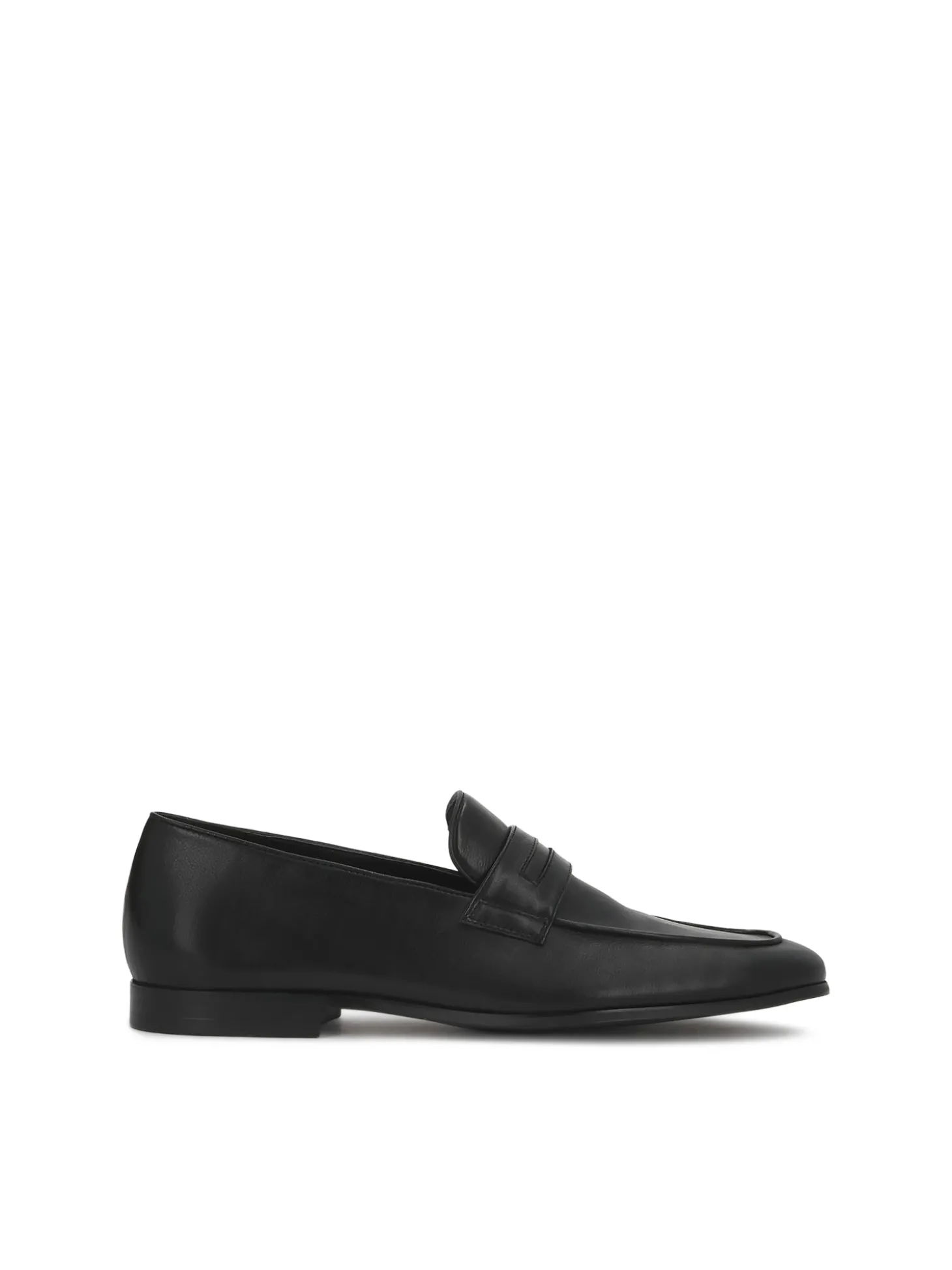 Minimalistyczne loafersy ze skóry