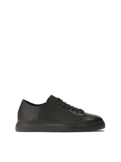 Niskie czarne sneakersy