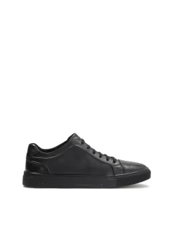 Ponadczasowe czarne sneakersy męskie z licowej skóry
