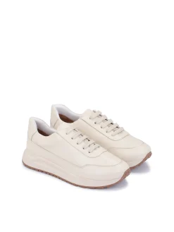 Skórzane sneakersy damskie off-white o komfortowej konstrukcji