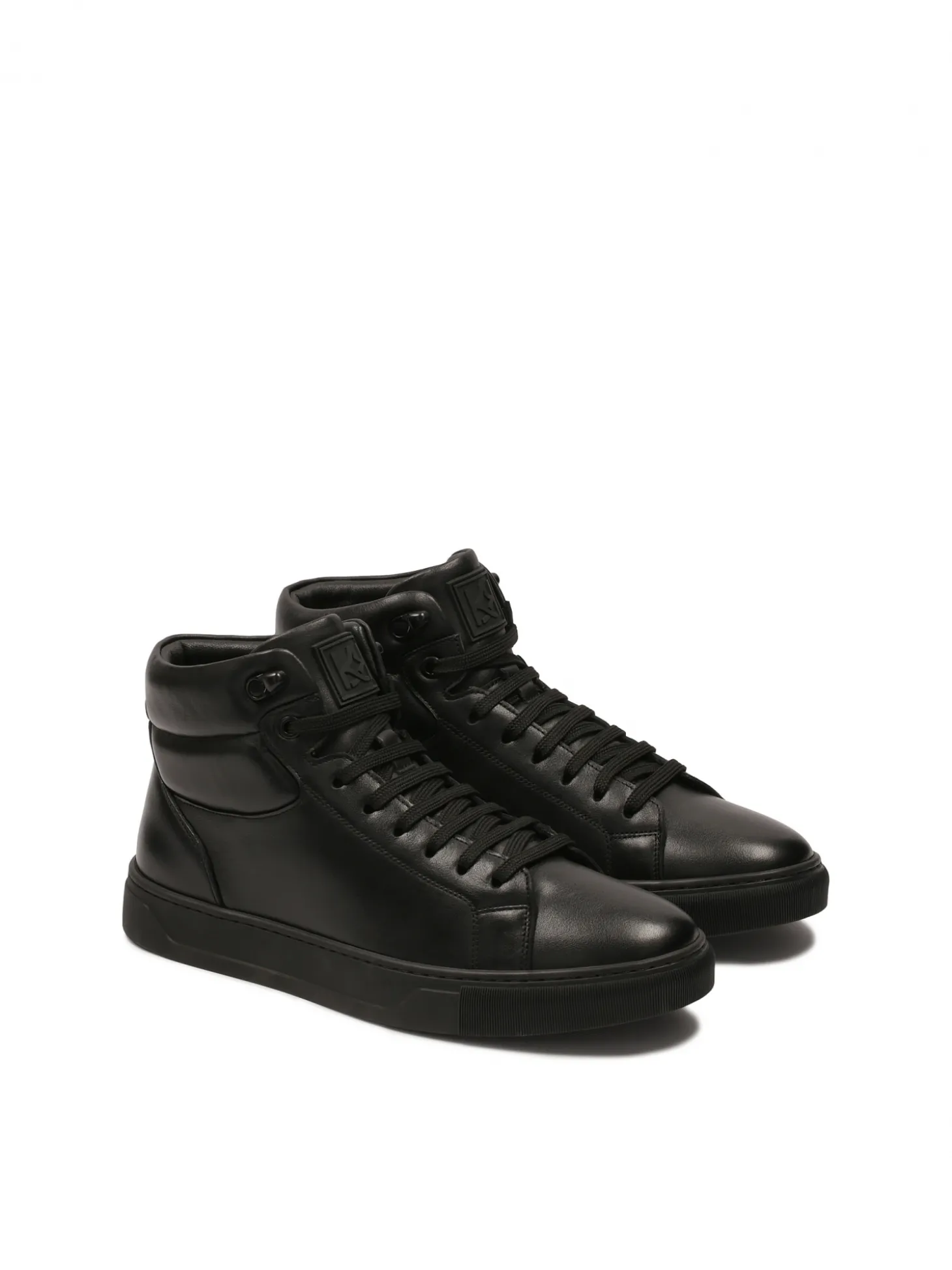 Wysokie sneakersy z naturalnej skóry w czarnym kolorze